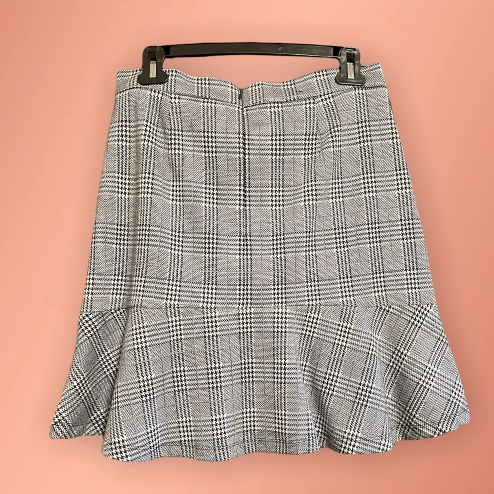 Banana Republic Skirt - Picture 5 of 5